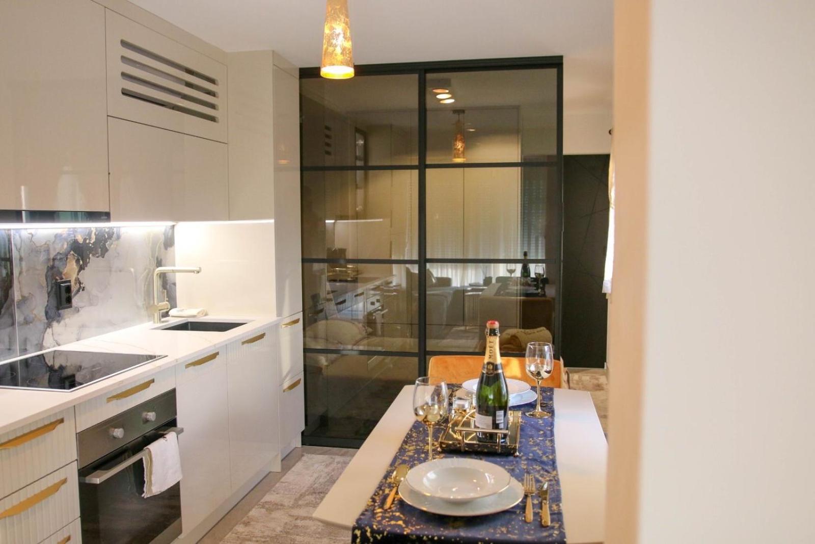 Porta Aurea Nasice Apartment Bagian luar foto